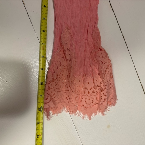 New York & Company Pink Bell Sleeve Blouse with Tie Front Lace Hem Size Small - Picture 11 of 11